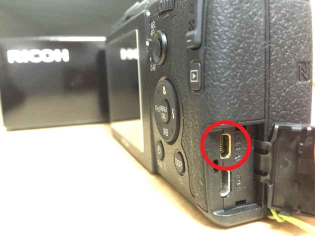 RICOHのGR2充電ケーブルを紛失してしまいました。サイトの純正品は高い