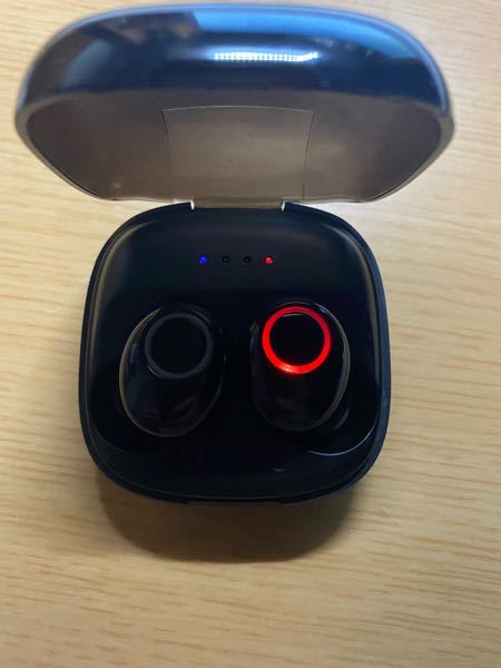 K11というBluetoothイヤホンが片方しか作動しません。 - 購入して