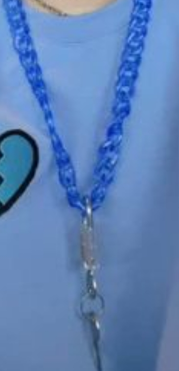 knightAのばぁうくんについてなんですが。ばぁうくんが付けている十