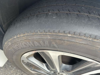 タイヤのすり減り具合なのですがこのような状態ではすぐにタイヤ交換  