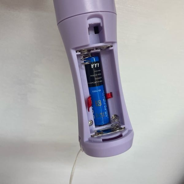 イコラブ ペンライト 髙松瞳 めじるしチャーム 電池抜き イコールラブのペンライトについてイコラブのペンライトの電池交換を