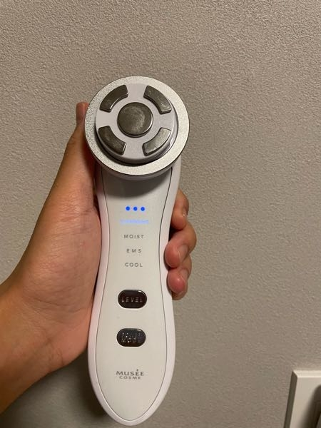 ミュゼスキンエフェクターについての質問です。使おうとして顔に当てる