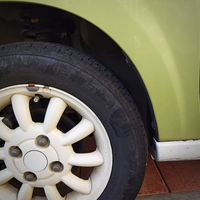 車を縁石に乗り上げてしまいハンドルに衝撃がはしりました その後運転は出来ます Yahoo 知恵袋