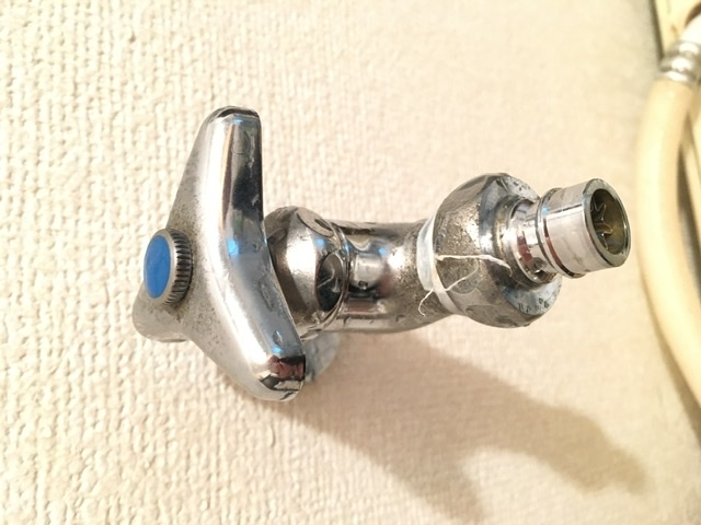 洗濯機の水栓の形状について洗濯機買い替えの為に水栓の形状を確認した 