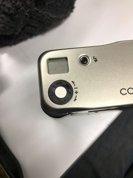 コンタックスtvsについて質問です本日カメラを使用してた際に気づい