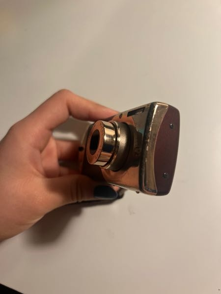 使っていたキヤノンのカメラIXY630が「レンズエラーを検知しました