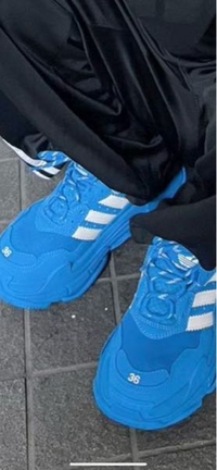 最新作 アディダス adidasトレンチコート あのちゃん トレンチコート