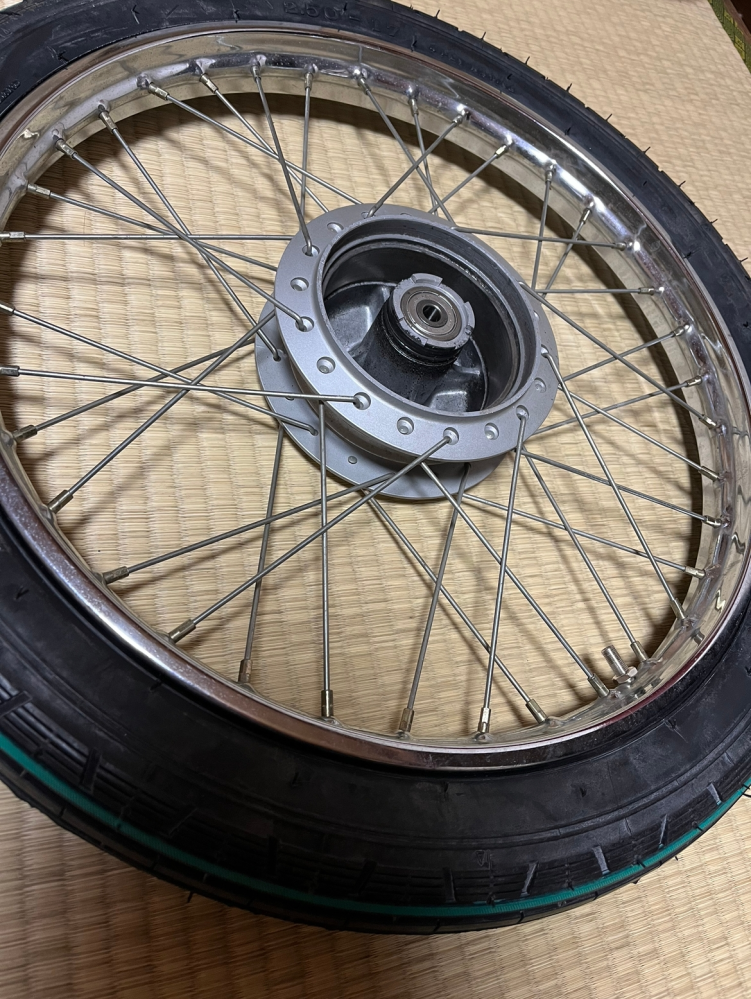 スーパーカブのタイヤ交換（リムバンド・チューブ含む）をしたんですが