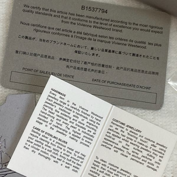 ヴィヴィアン ウエストウッド ネックレス 箱 保証書 VivienneWestwoodヴィヴィアンウエストウッド 保証書 黒色 箱付