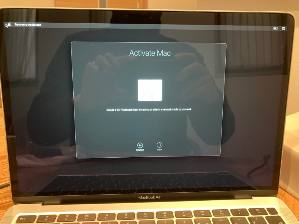MacBookAirを初期化したのですが初期化後から英語なのとWi-Fi接続