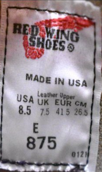redwingについて質問です。シリアルナンバーがなく文字が右に寄 