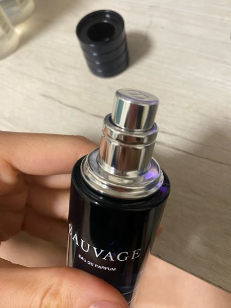 Diorのソバージュという香水をアトマイザーに移し替えたいのですが