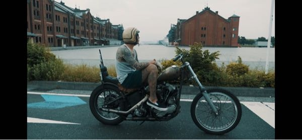 スティード400のステップ位置について質問です。写真は別のバイクな