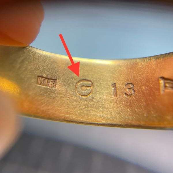 18金の指輪の裏にあるこのマークは何ですか？色々ネットで調べましたが