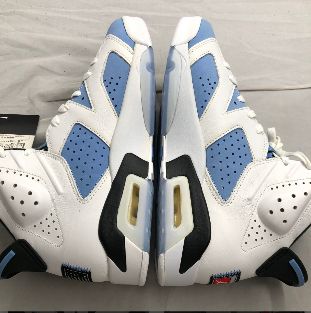 スニダンに新品のものを出品し、購入されたためスニダンの事務所