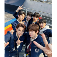 NCT new team
この写真でメンバーの名前教えて下さい！ 


NCT127 Dream 威神 Wayv 