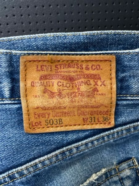 この503Bはいつの年代も物ですか？ 赤タブはビックEで両面均等Vタブ？でした。 デニムについて詳しくないので503BのBの意味についても教えて欲しいです。 デニム ジーンズ ジーパン アメカジ levis lev's リーバイス