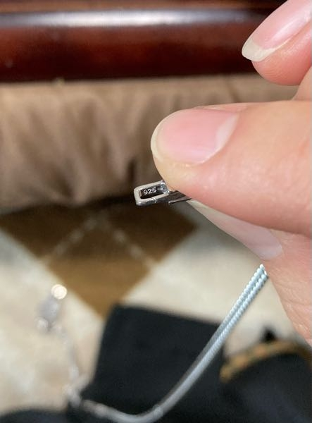 シルバー925の刻印って、偽物とかもありますか？ネックレスに刻印は