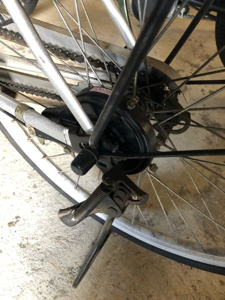 自転車のリヤーブレーキが、常にロックした状態になってしまいました