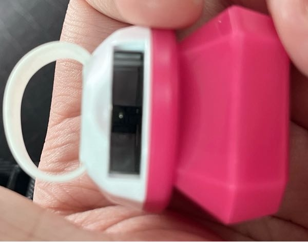 プロセカセカライ3rdリングライトの電池の替え方を教えて下さい