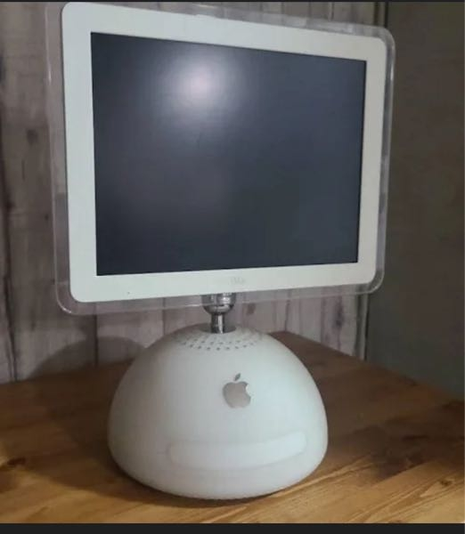 このiMacをもっています。かなり古いですが動きはします。いい使い道は
