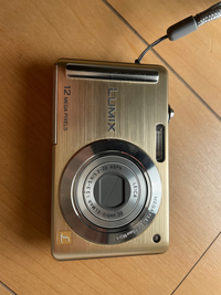 panasoniclumixfsdmc-fs25のデジカメって今でも使えます... - Yahoo!知恵袋