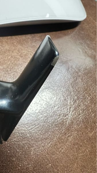 リールフットの塗装剥げについての質問です。現在、ストラディックsw