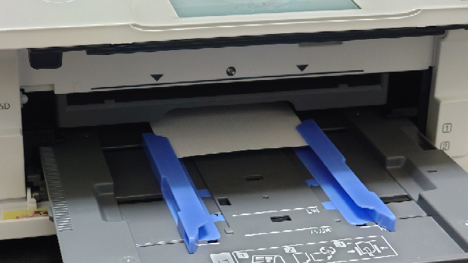 EPSONEP-883AWについてです。L判用紙で印刷をしようとし - Yahoo!知恵袋