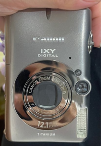 Canonのカメラについてです。canonixydigital12.1meg - Yahoo Canonのカメラについてです。canonixydigital12.1meg - Yahoo