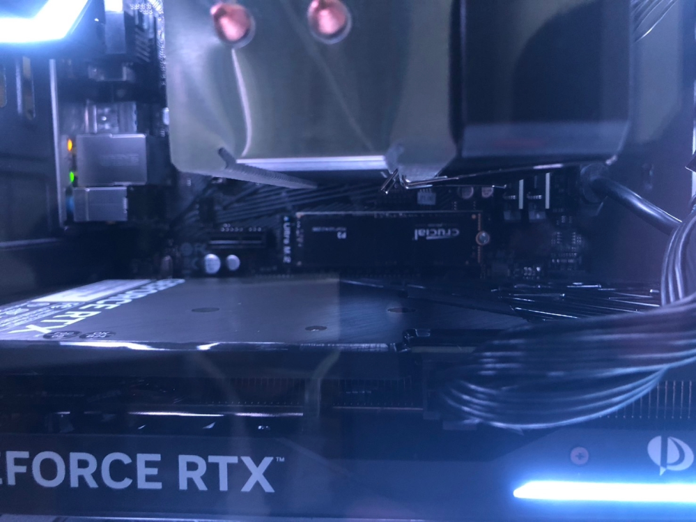 新しく購入したゲーミングPCのSSDが認識されません。ディスクの管