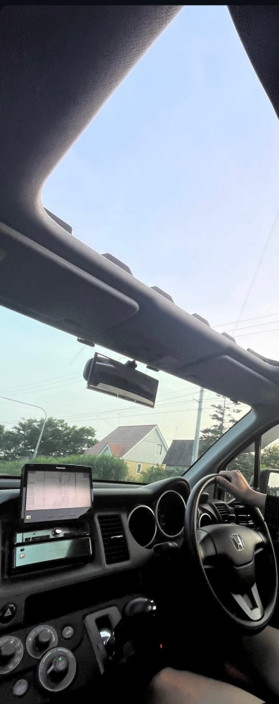 この車を教えて欲しいです
