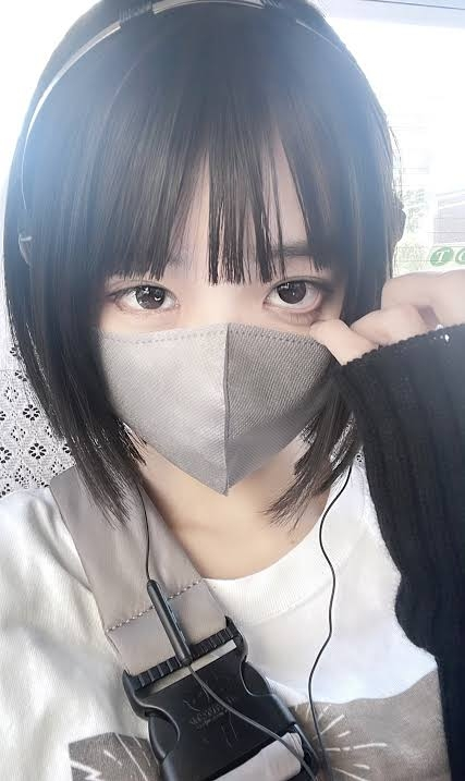 あのマスク 至急お願いしますあのちゃんがこの写真で使っているマスクはどこのもの