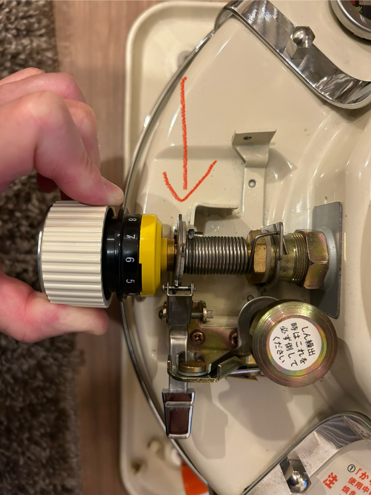 アラジン　ストーブ(芯ない状態) アラジンストーブ修理中😁 芯が上がらない、炎が青くならない、耐震