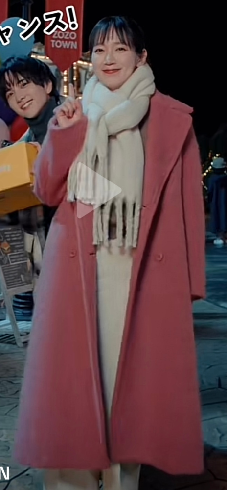 この吉岡里帆さんが着てるコートどこのか分かる方いますか？ - Yahoo