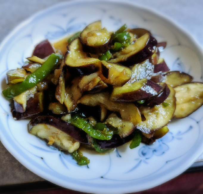 茄子とピーマンの味噌炒め。 美味しそうですか?