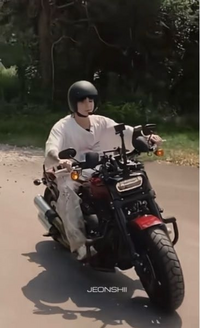 このバイクの車種わかる方いますか？ 