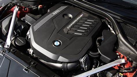 直列４気筒とかＶ型８気筒のＢＭＷを買う人てなんなのですか。 ・・・・・・・・・・・・・・・・・・・・・・・・・・・・ ＢＭＷ=直列６気筒だと思うのですが。 直列４気筒とかＶ型８気筒のＢＭＷて妥協...