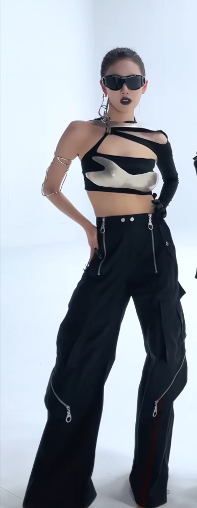 Aespa NingNing Whiplash MV 着用 カーゴパンツ Aespa NingNing Whiplash MV 着用 カーゴパンツ