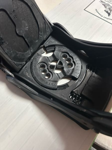福袋 オンライン スノボーの板をつけかけようと思っています。Burtonのいたからe その他