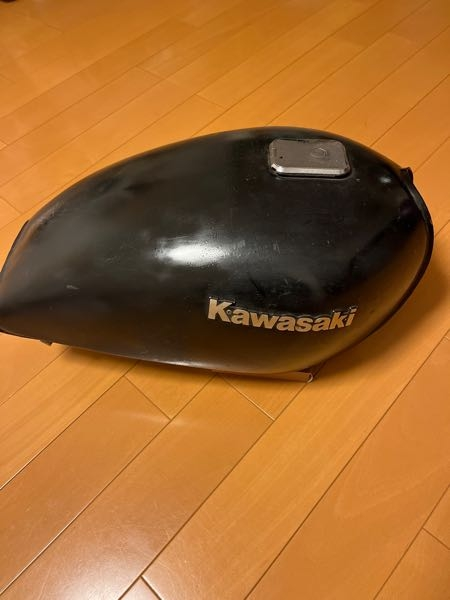 このカワサキのタンク車種名を教えて下さい。 宜しくお願いいたします。