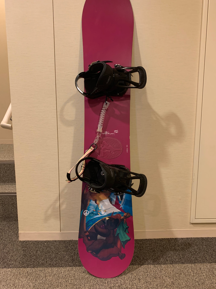 写真記載のBurtonカスタム51について質問です。 - こちらの - Yahoo