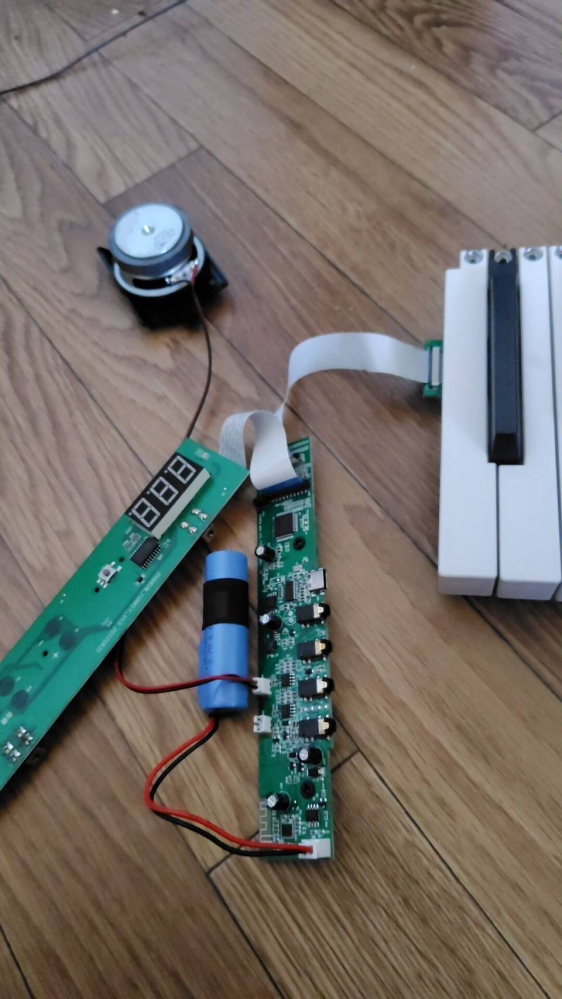 KORGLP-350の電子ピアノが電源を入れても音がならなくなってし