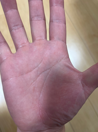 こちらの手相はラッキーM線になりますか？教えてくださると助かります 
