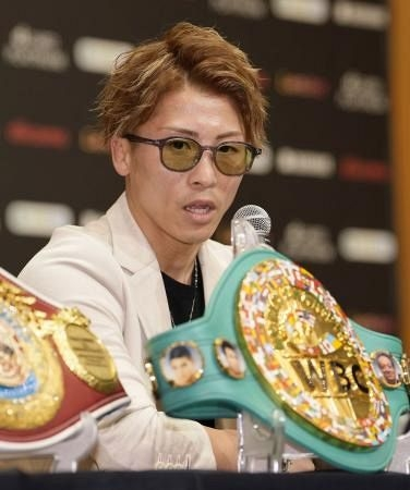 井上尚弥さんが会見でかけていたサングラス、かっこいいので欲しいです