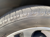 タイヤ交換について質問です。
3年前に購入した車の最初の車検（ディーラー）が
近いのですが、タイヤ交換を勧められています。
走行距離は約25000キロ。
高速道路は年に5回ぐらい。 街乗りがメインです。
運転も私（女）がします。
素人から見て次回の車検まででも平気なんじゃないかと思うのですが、どうでしょうか？？
ご意見よろしくお願いします。