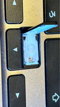 至急】MacBookの上矢印のキーが外れました。どこも割れていま