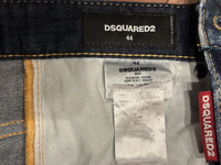 先日メルカリでDSQUARED2のデニムを購入しました。ルーマニア製