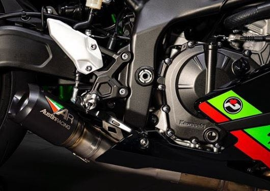 ZX-25RのAustinRacingマフラーはアフターファイア出ますか？純