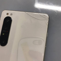 iPhone16Pro】背面ガラスが（バッキバキ）交換修理致します