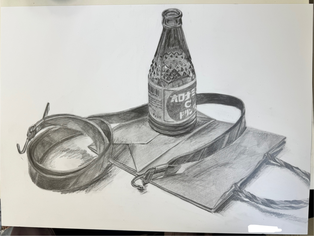 高二です。6時間で描いたデッサンなのですが、良い所、アドバイスを